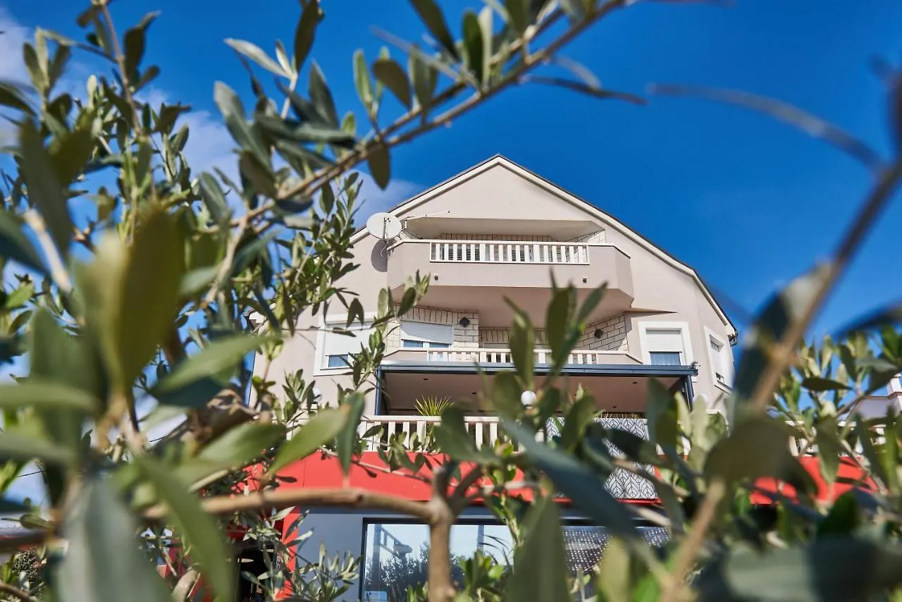 Apartments Lovric With Sea View Kastela