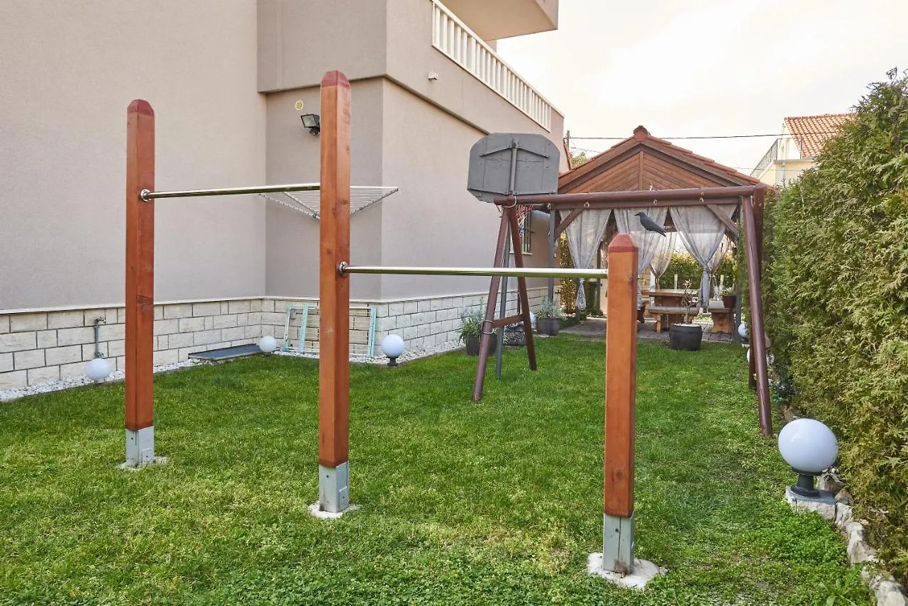 Apartments Lovric With Sea View Kaštela