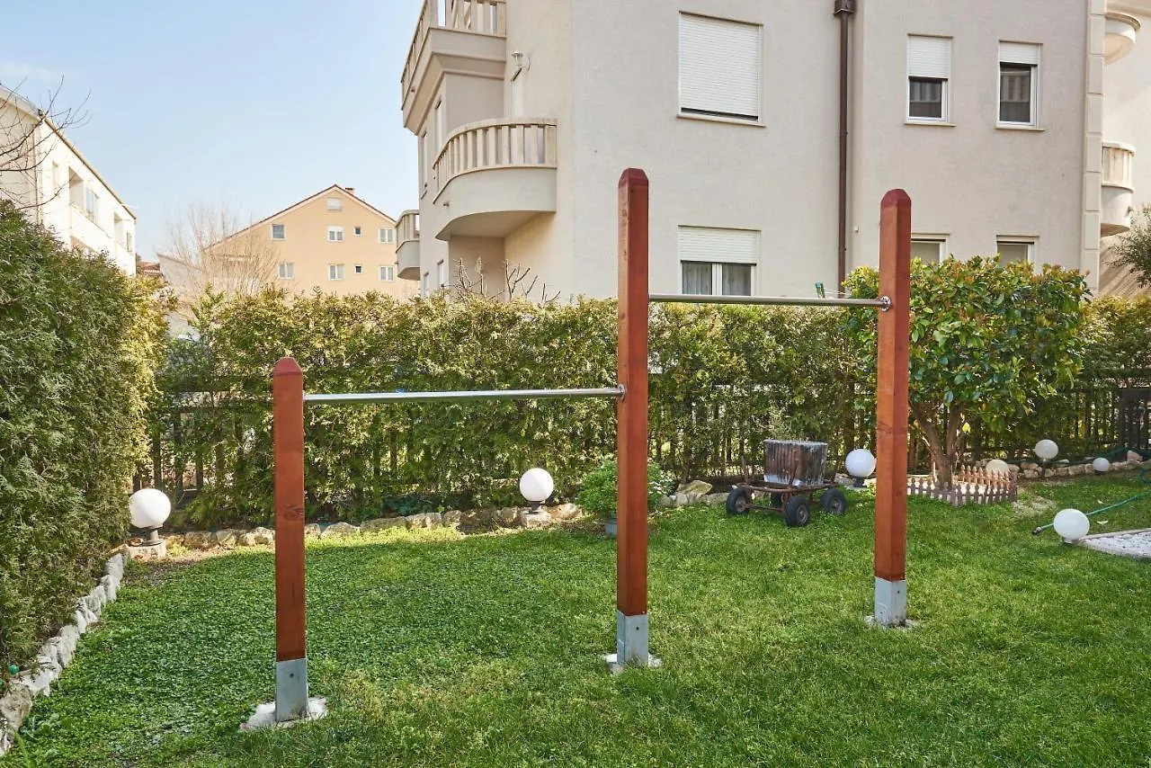 Apartments Lovric With Sea View Kastela
