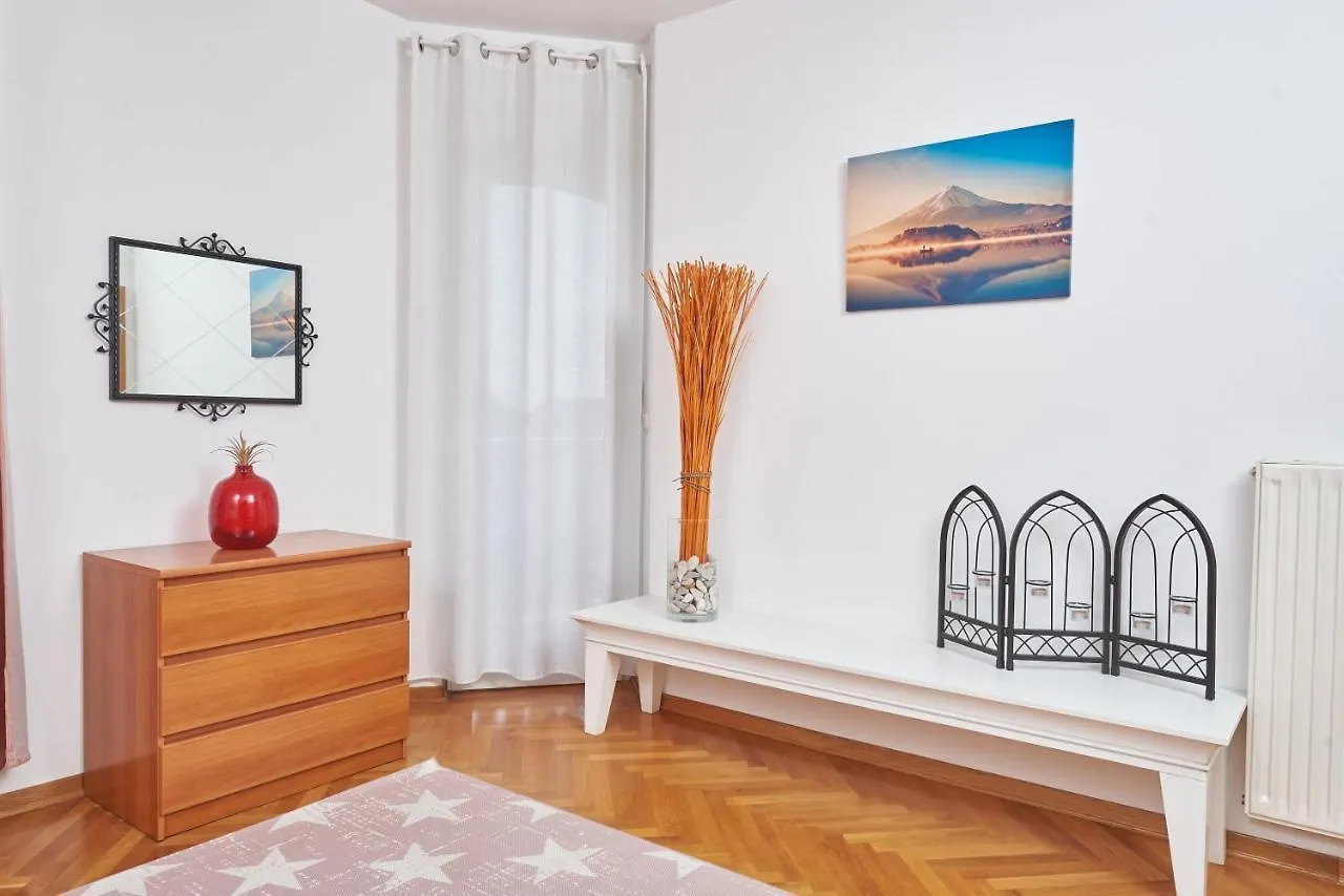 Apartments Lovric With Sea View Kastela