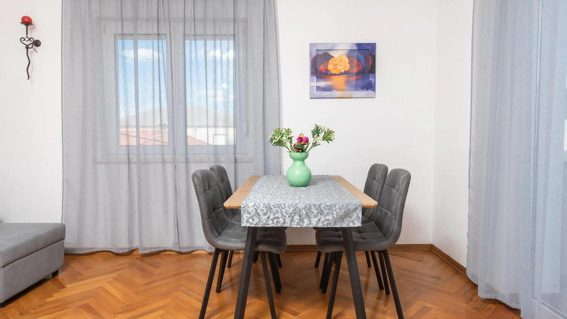 Apartments Lovric With Sea View Kastela